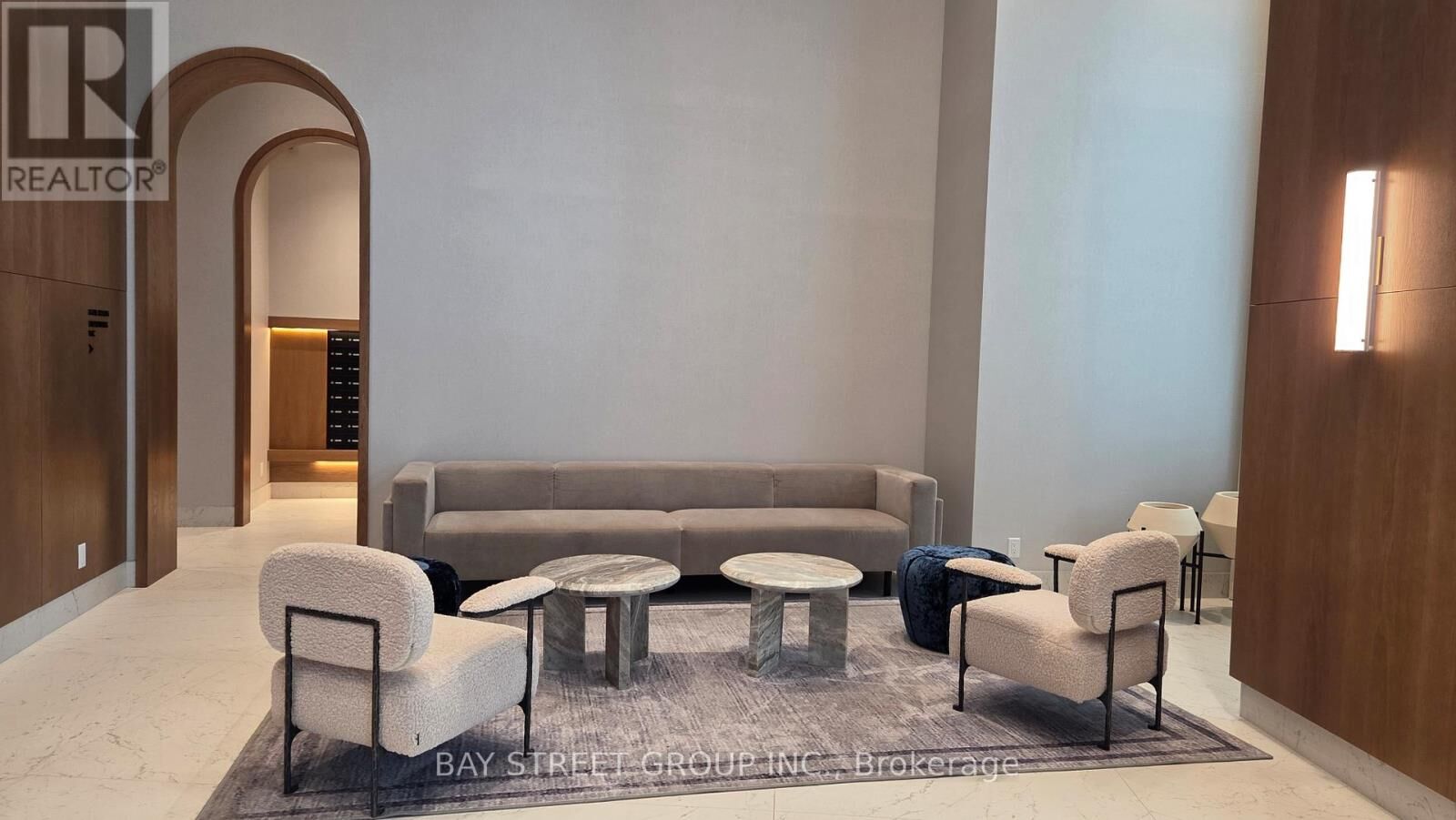 Property Photo: 1185 Dupont Street 808 ON M6H 0G5