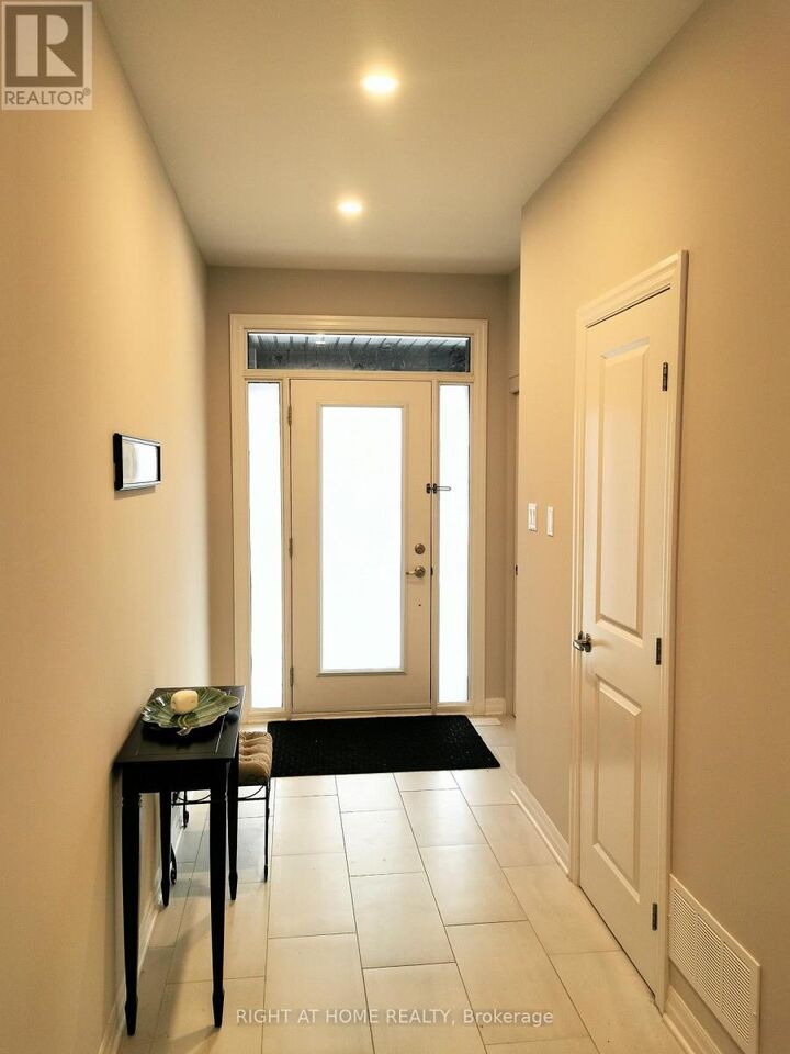 Property Photo:  321 Lysander Place  ON K1K 3X8 