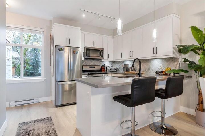 Property Photo:  14550 Winter Crescent  BC V4P 0G4 