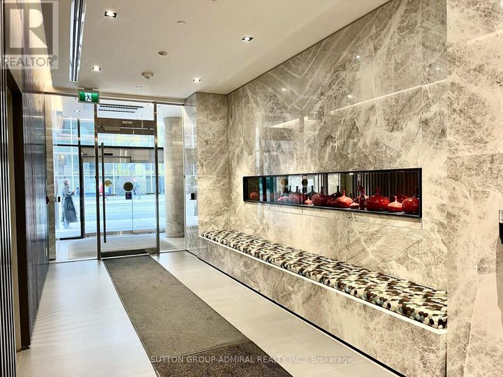 Property Photo:  215 Queen Street West 912  ON M5A 1S2 