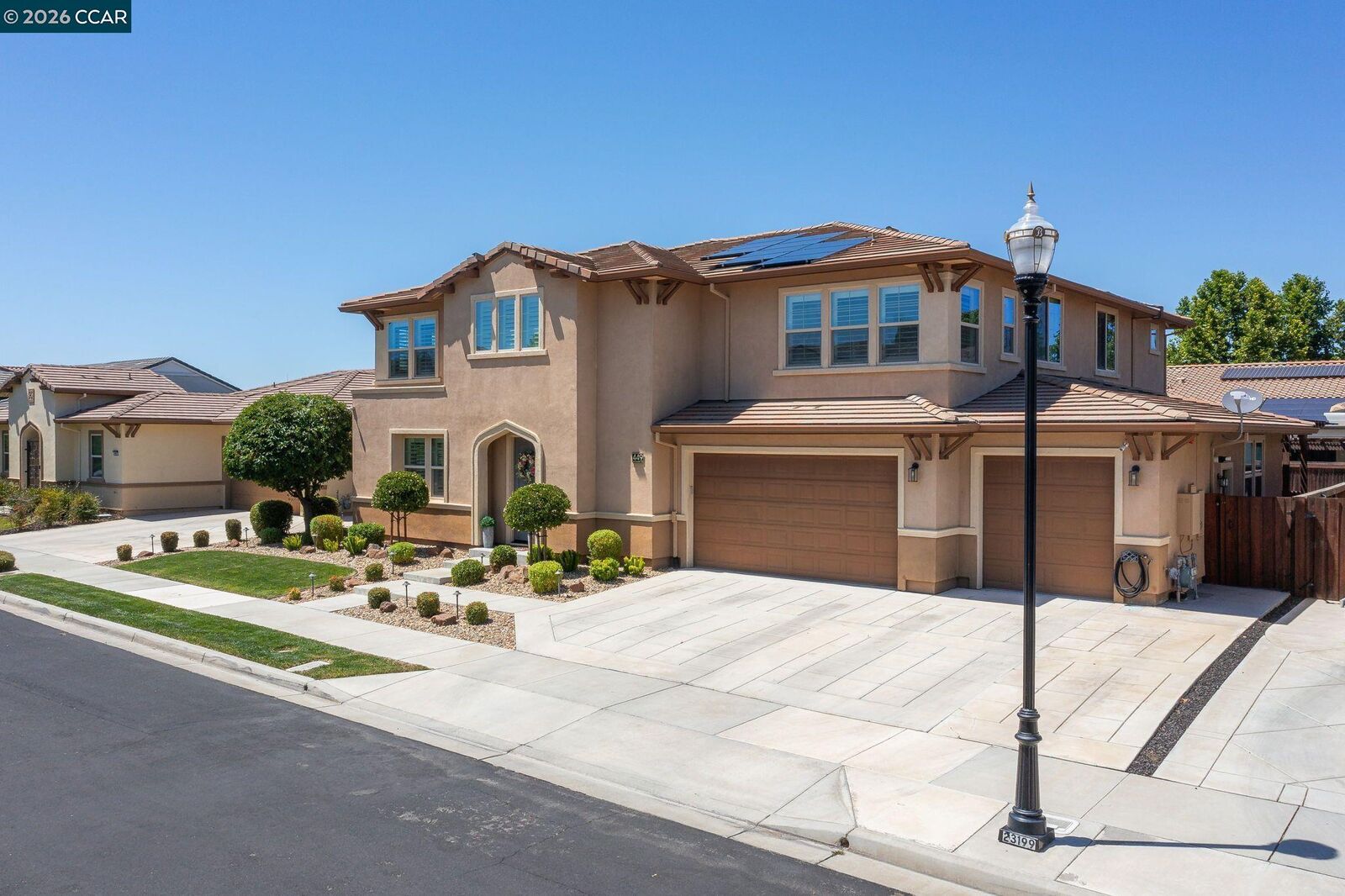 Property Photo:  449 Avondale Ct  CA 94513 