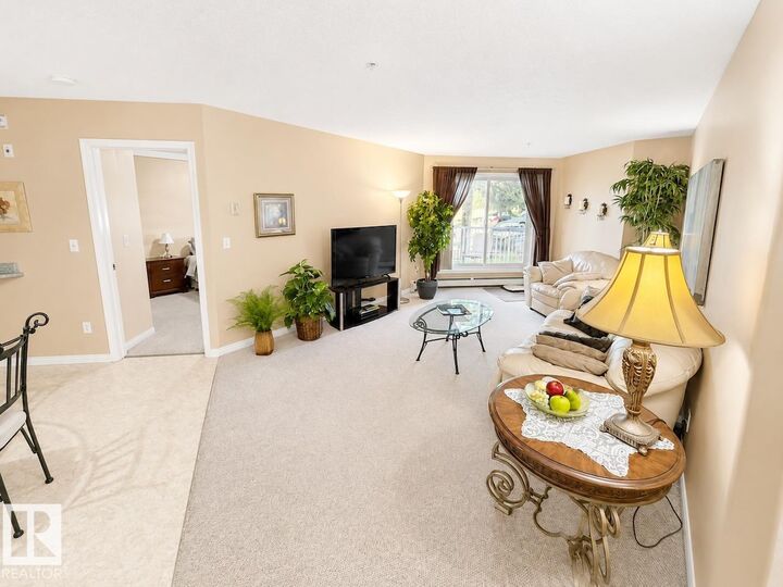 Property Photo: 9932 100 Avenue 109 AB T8L 4L2