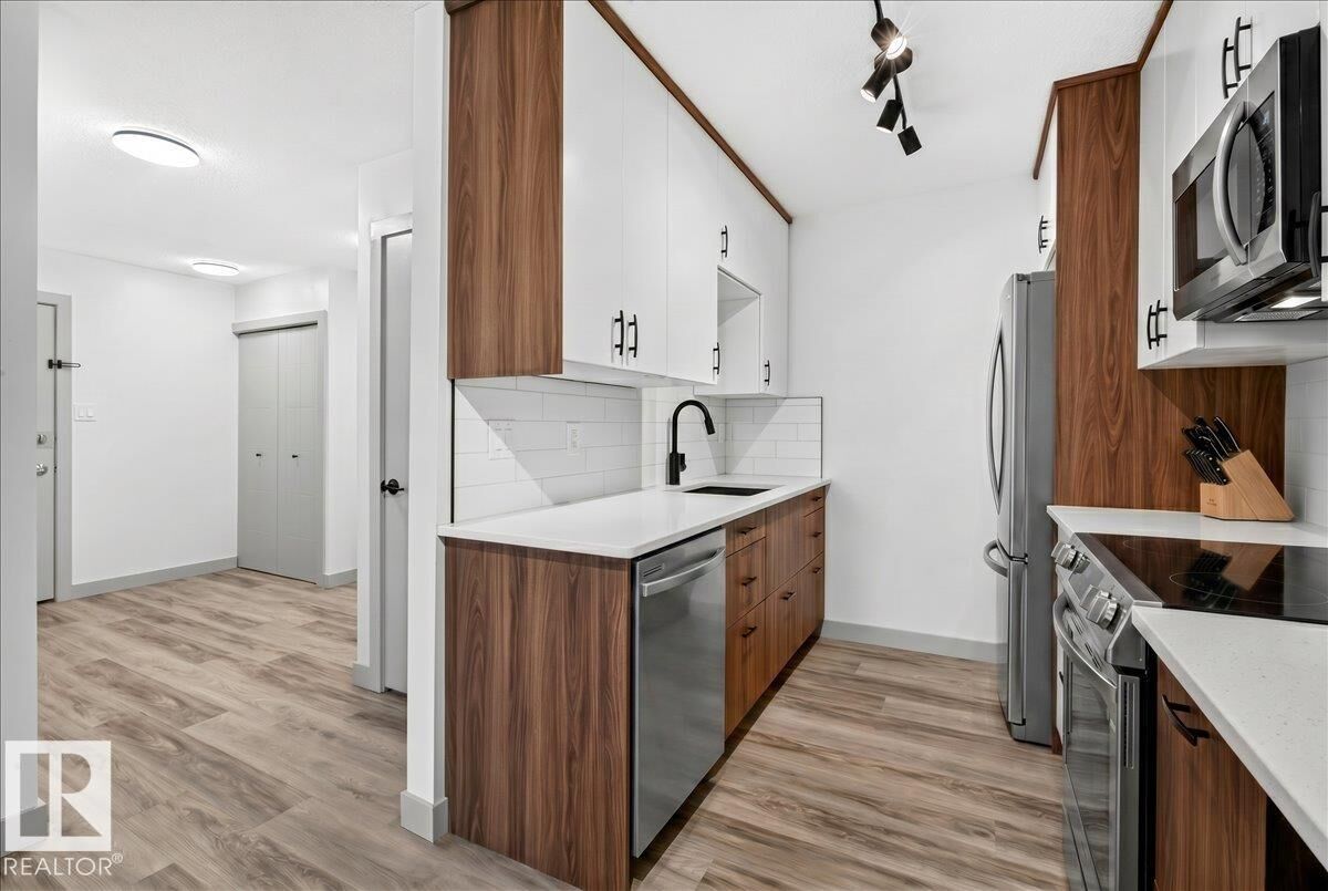 Property Photo: 10624 123 Street NW 203 AB T5N 1P2