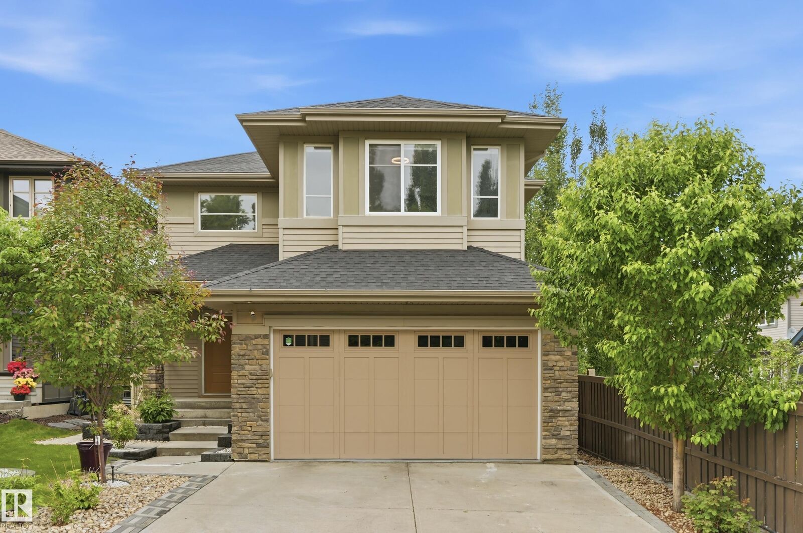 Property Photo: 1024 Armitage Crescent SW AB T6W 0K6