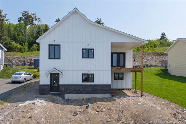 18 Reba Road — photo 1