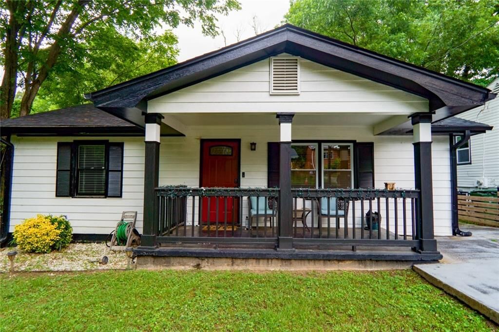 Property Photo:  685 Cedar Avenue NW  GA 30318 