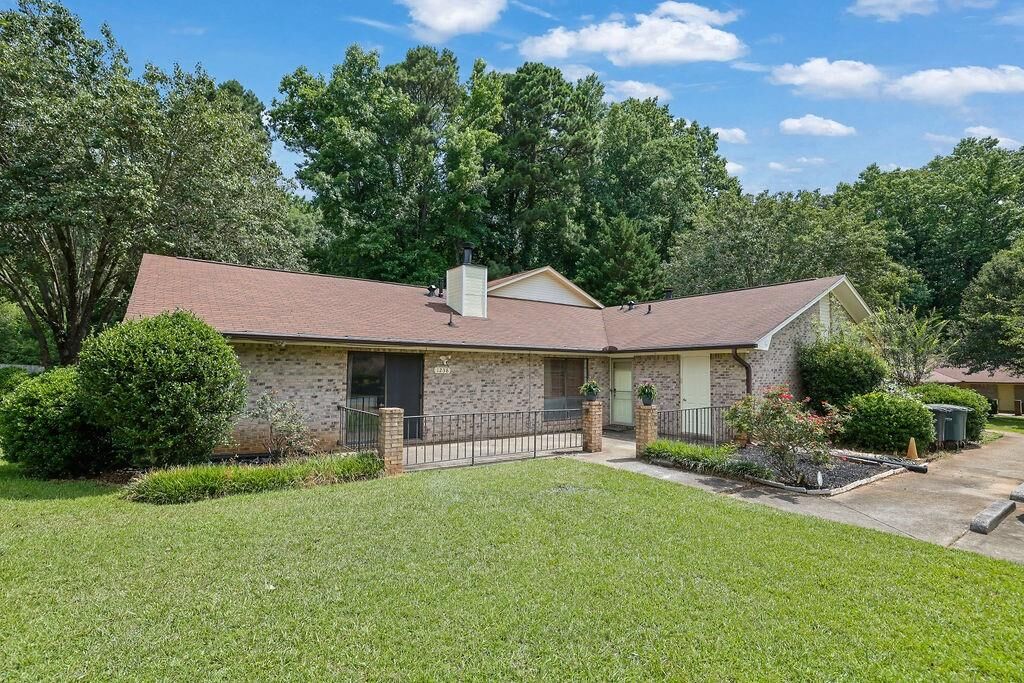 Property Photo: 1238 Shannon Way SW GA 30008