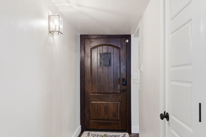 Property Photo:  5717 Alegria Road NW  NM 87114 