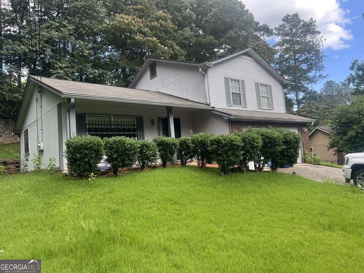 Property Photo:  589 Tarragon Court SW  GA 30331 