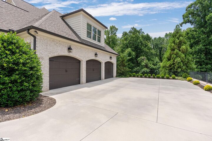 Property Photo: 14 Welling Circle SC 29607