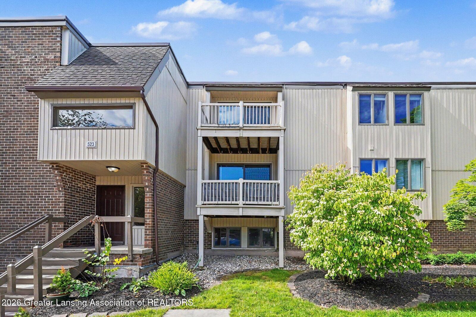 Property Photo: 523 Bainbridge Drive MI 48823