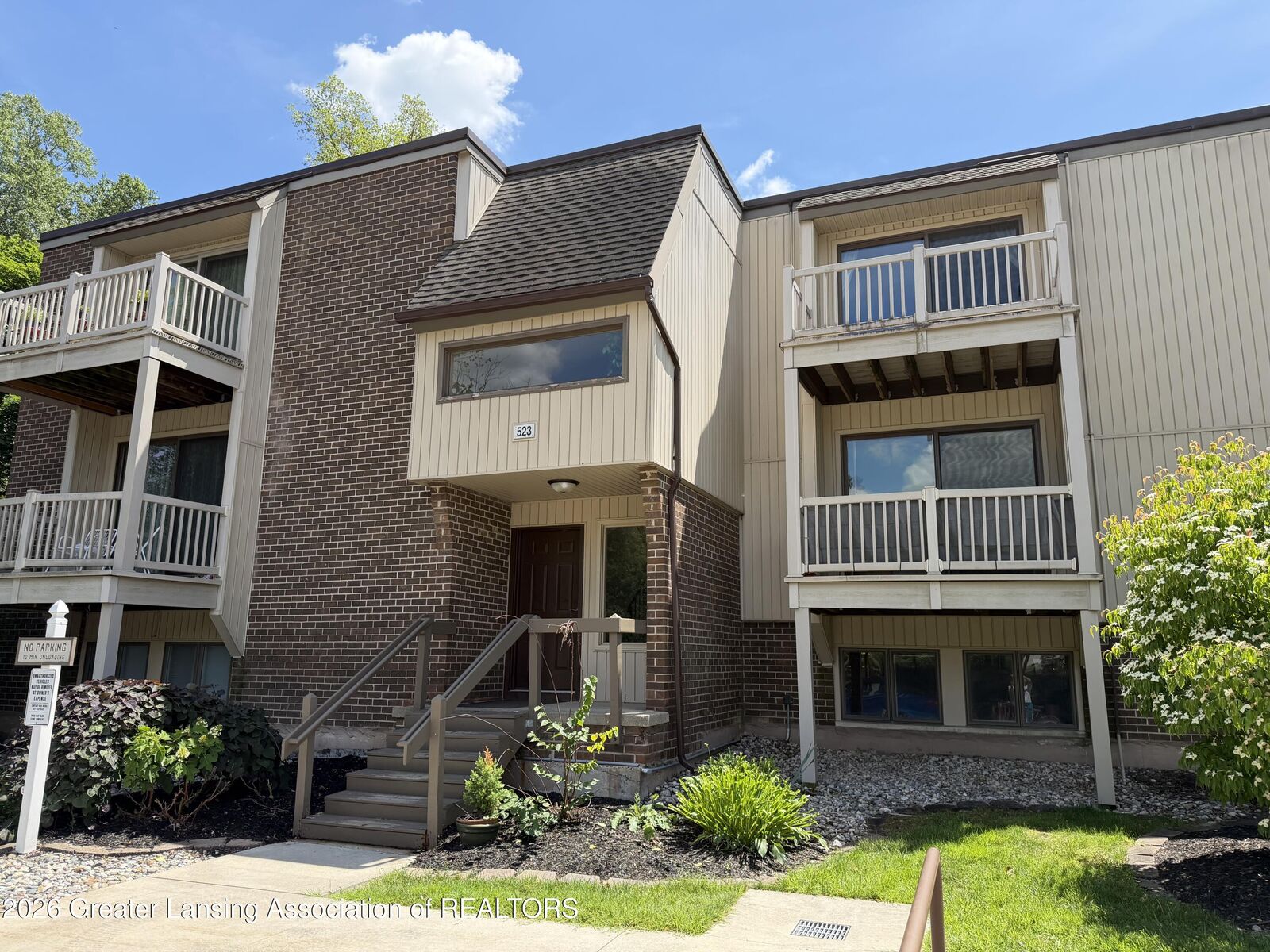 Property Photo:  523 Bainbridge Drive  MI 48823 