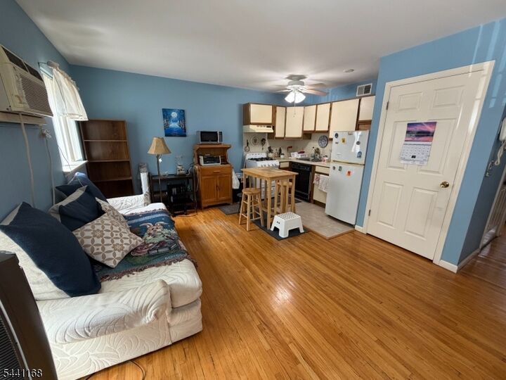 Property Photo:  353 Marshall St 2C  NJ 07503 