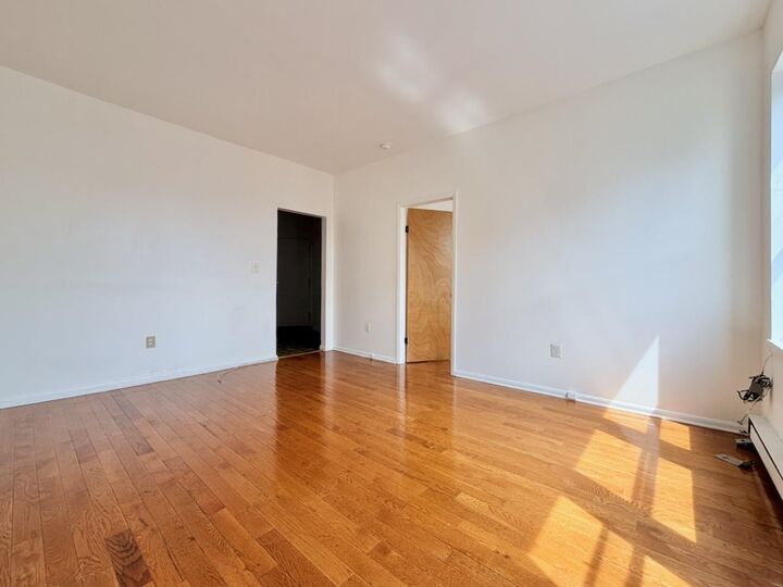 Property Photo: 192 Clinton Ave 3H NJ 07304