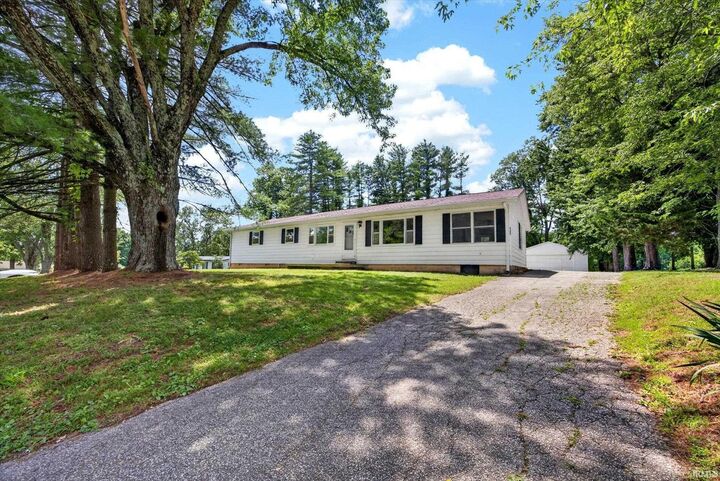 Property Photo: 8380 S Fairfax Road IN 47401