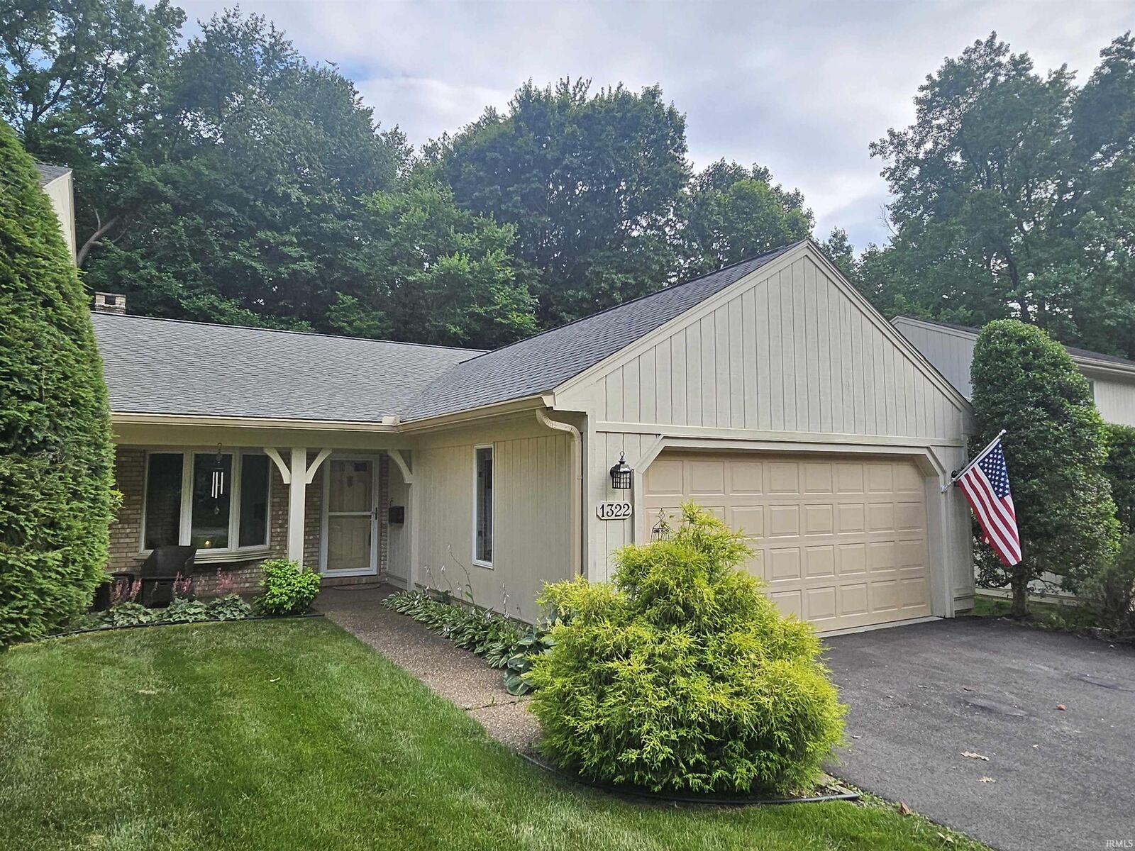 Property Photo:  1322 Timberlake Road  IN 47710 