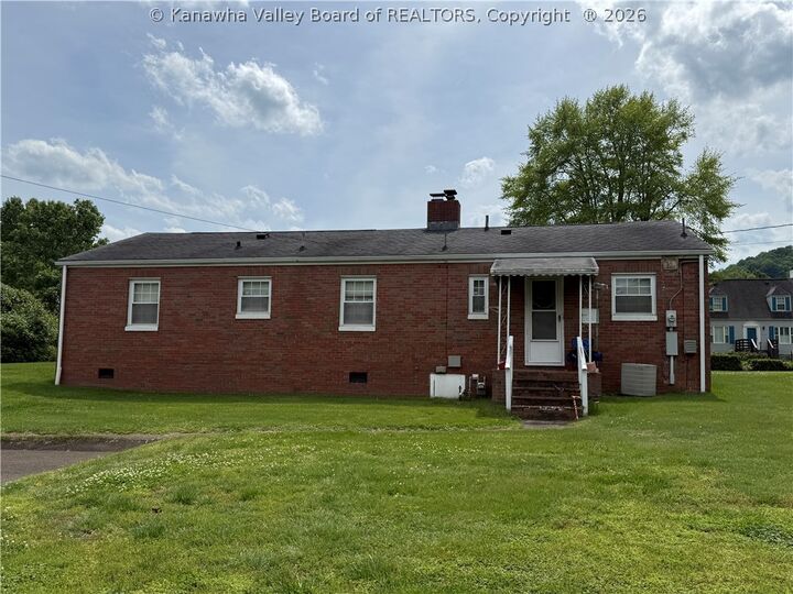 Property Photo: 5104 Virginia Avenue SE WV 25304