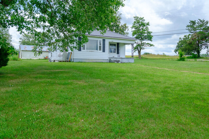 Property Photo: 5246 Highway 235 KY 42544