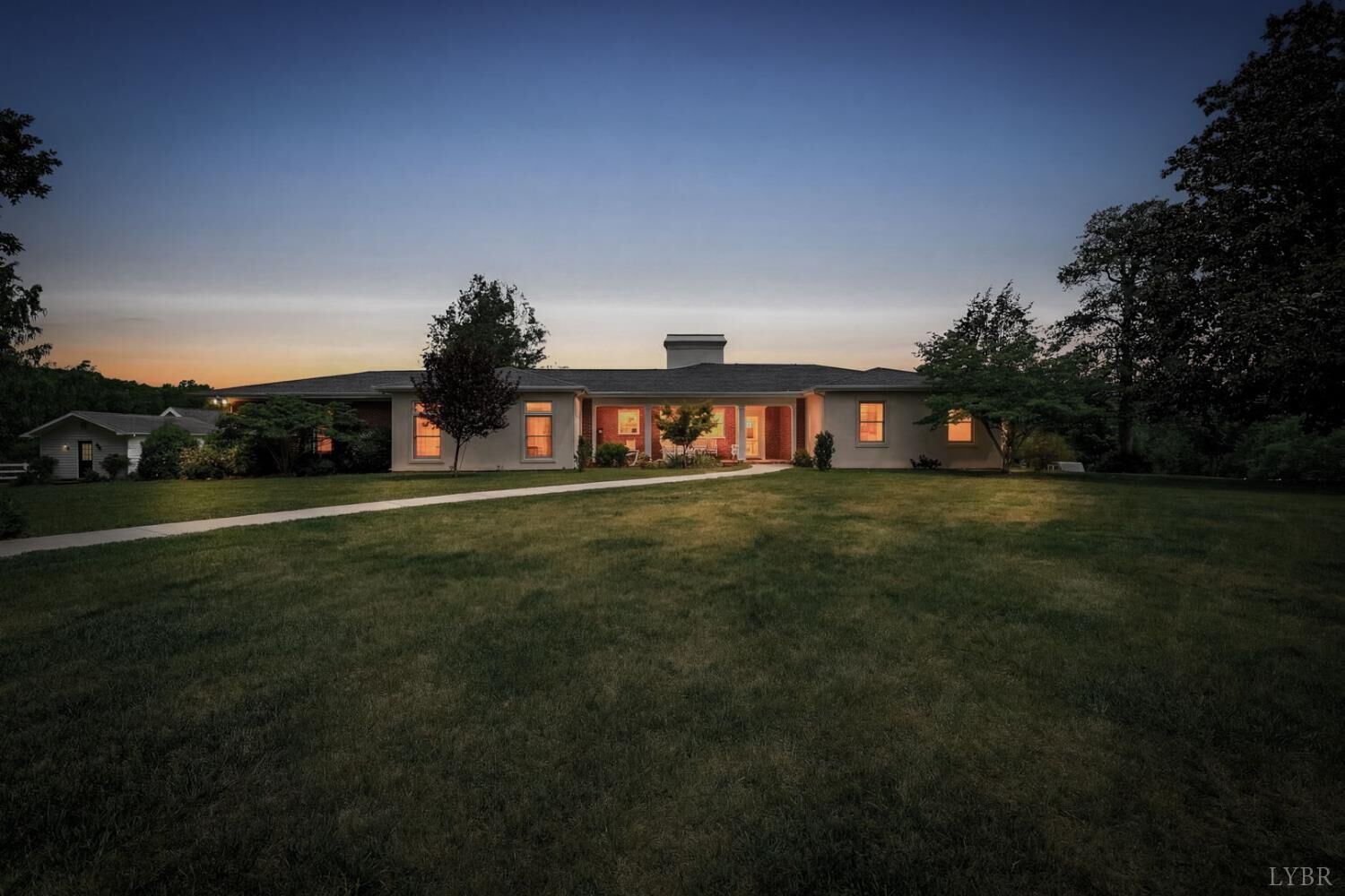 Property Photo: 1237 Austin Mill Road VA 24550