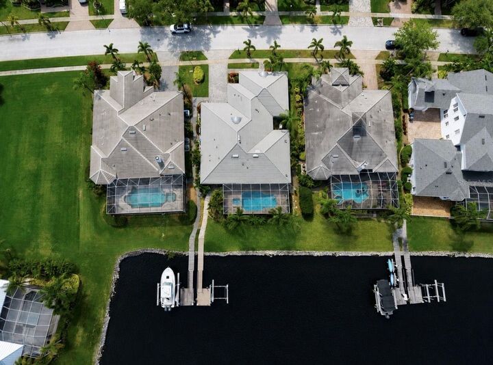 Property Photo:  5416 Merritt Island Drive  FL 33572 