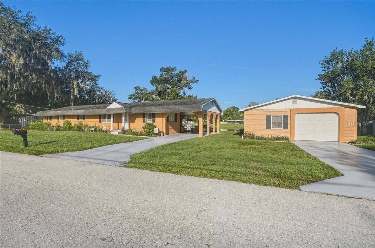 Property Photo: 928 S Shad Terrace FL 34450