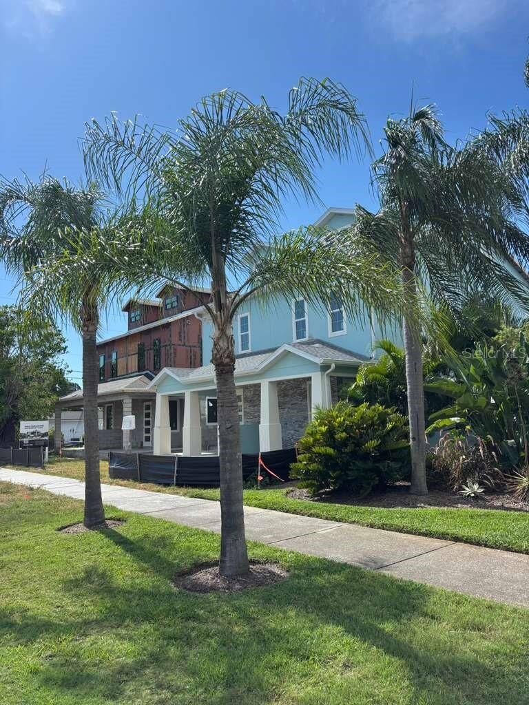 Property Photo: 1 1st Avenue N FL 33710