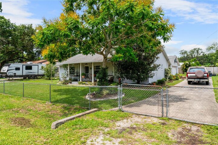 Property Photo: 1640 Marks Street FL 34746