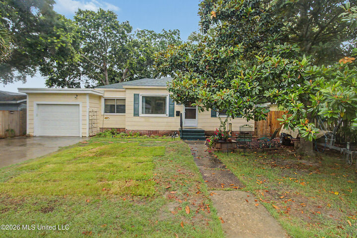 Property Photo:  364 Porter Avenue  MS 39530 
