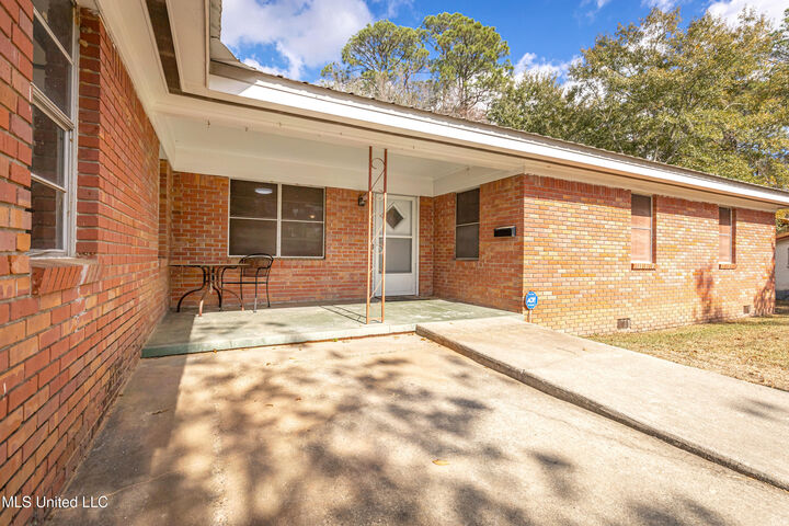 Property Photo: 2408 Callie Road MS 39553