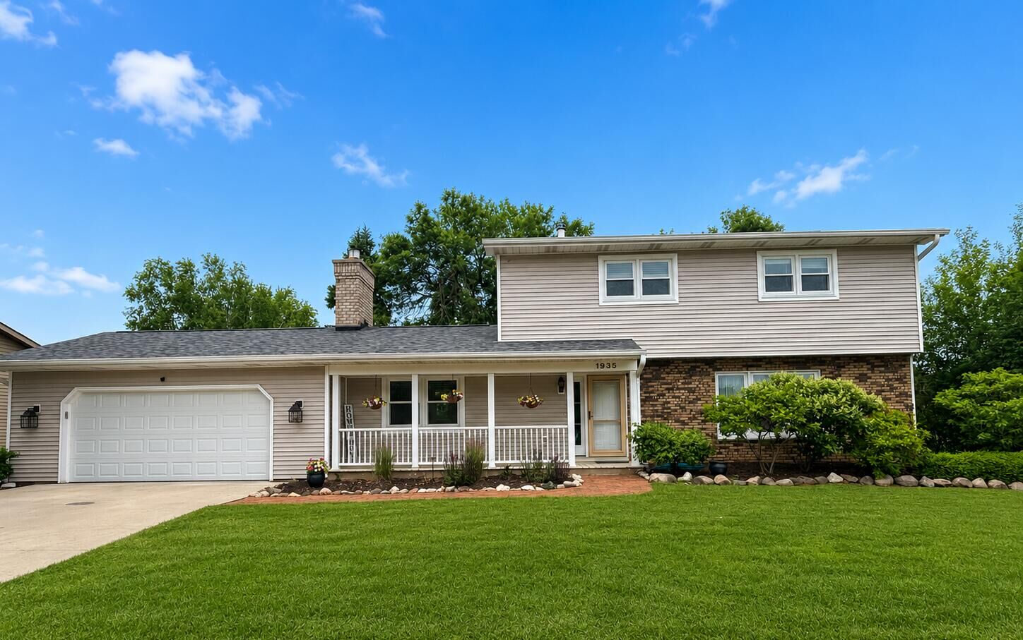 Property Photo:  1935 Cliffview Ct  WI 54901 