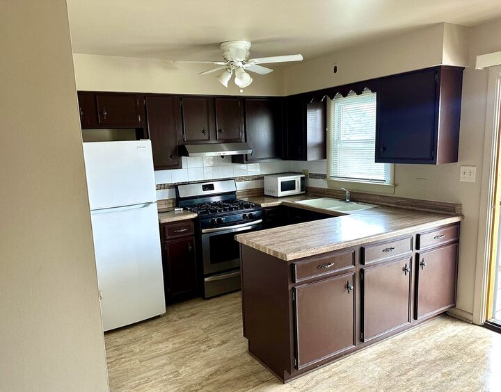 Property Photo: 4530 Prairie Avenue C IL 60513