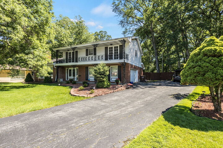 Property Photo:  20864 Thornwood Drive  IL 60461 