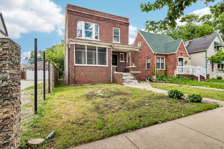 Property Photo: 9605 S Winston Avenue IL 60643