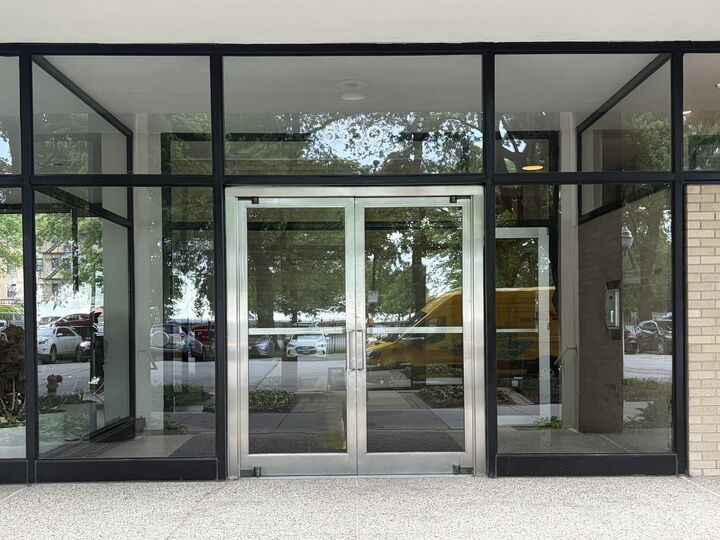 Property Photo: 5530 S South Shore Drive 6B IL 60637