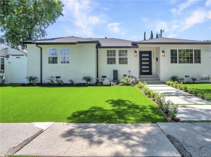 Property Photo:  18406 Jovan Street  CA 91335 