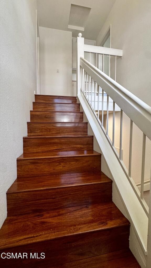 Property Photo: 688 Indian Oak Lane 107 CA 91377