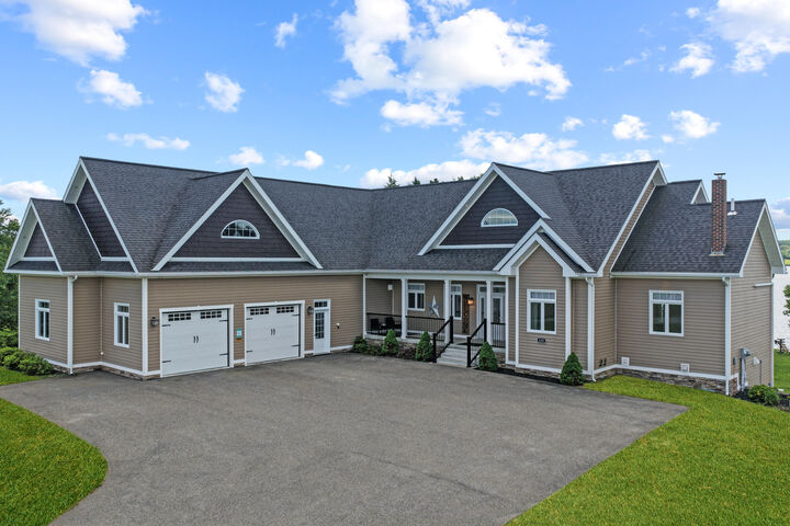 Property Photo:  135 Green Point Road  ME 04773 