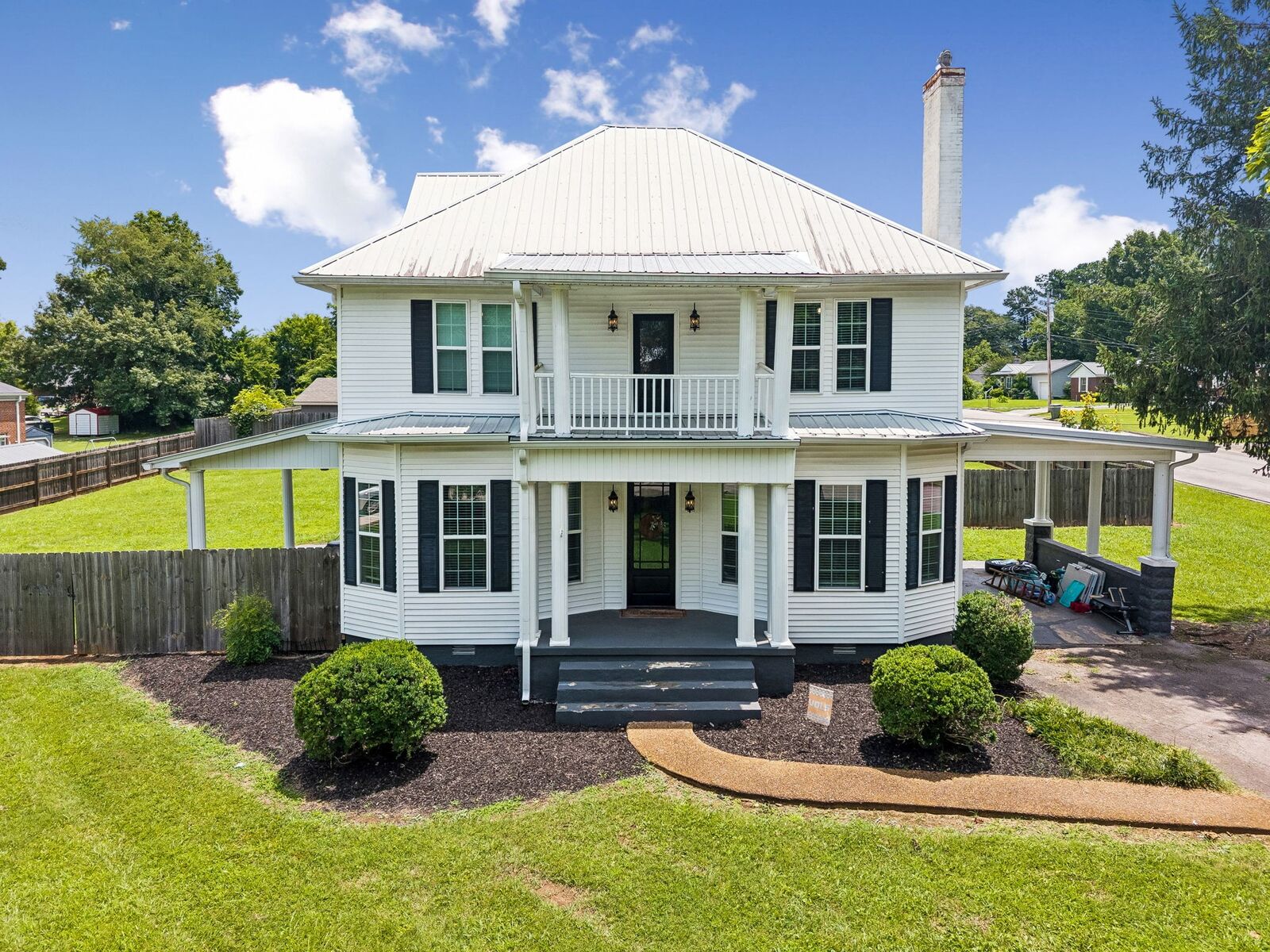 Property Photo:  106 Lafayette Ave  TN 38464 