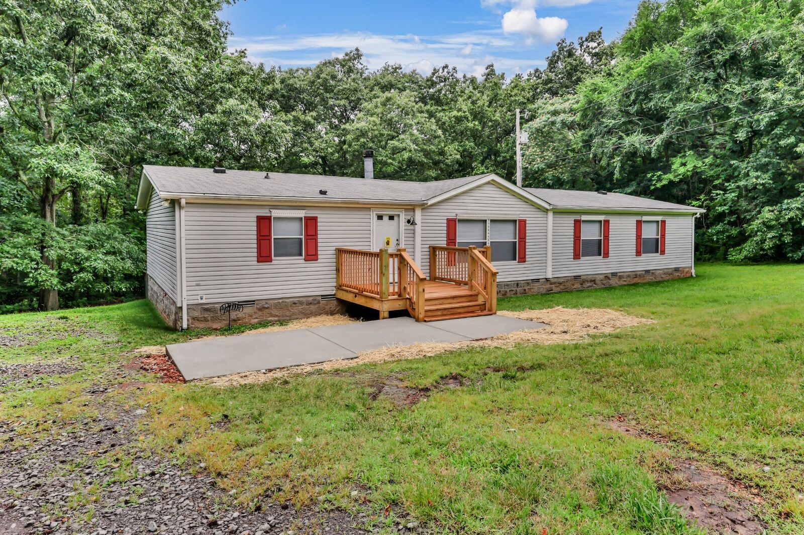 Property Photo:  1252 West Rd  TN 37040 