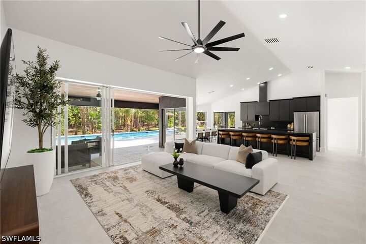 Property Photo: 4521 3rd Avenue NW FL 34119