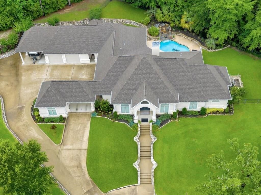 Property Photo:  1402 Boxwood Court  TX 75904 