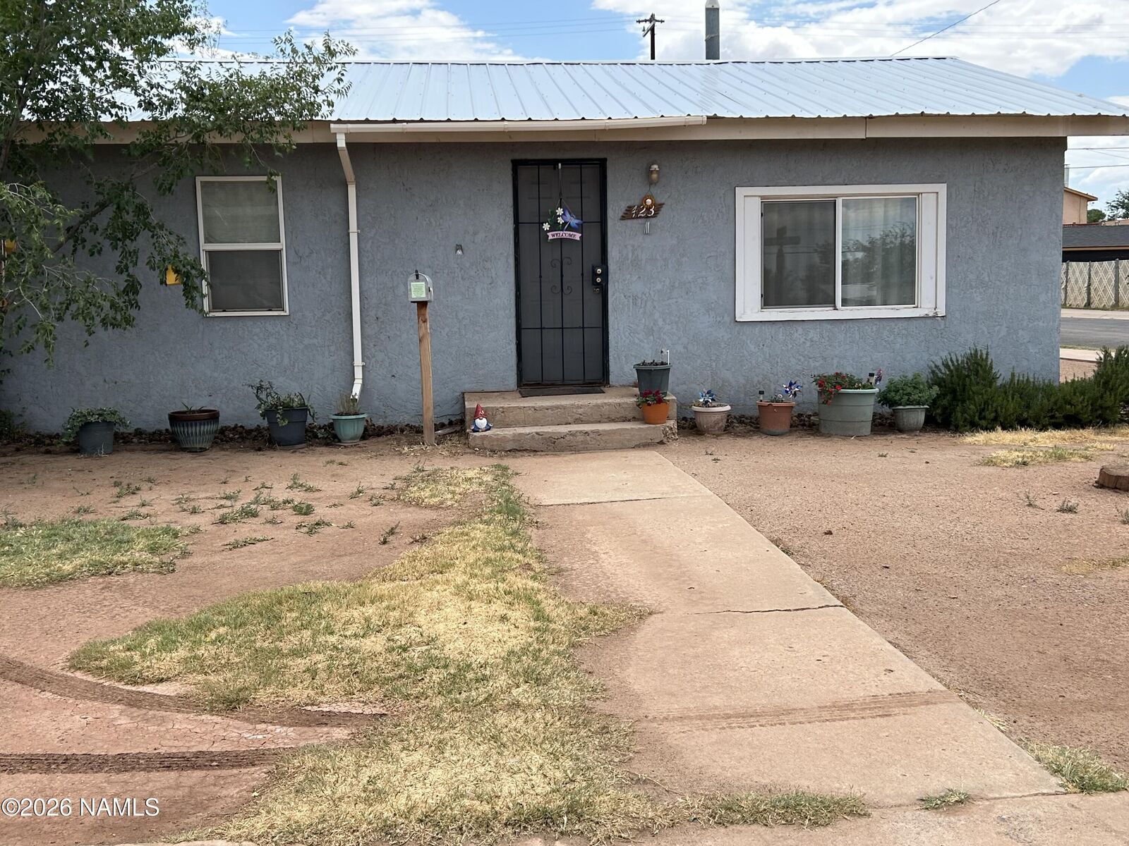 Property Photo: 423 W Gilmore Street AZ 86047