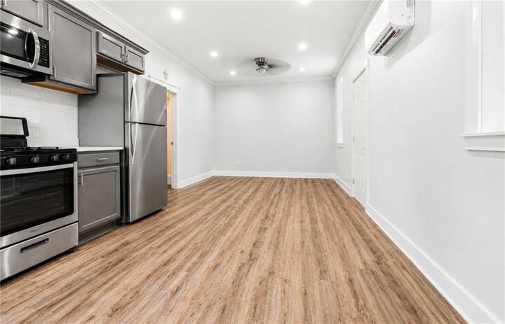 Property Photo:  411 Nursery Avenue  LA 70005 