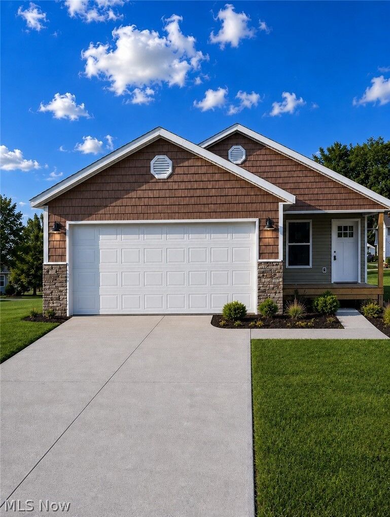 Property Photo: 360 E Paige Avenue OH 44203