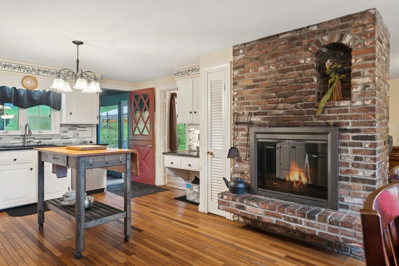 Property Photo: 39 Briar Hill Road NH 03222