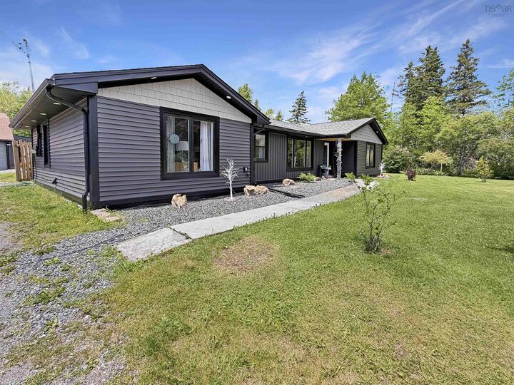 981 Foxbrook Road — photo 1