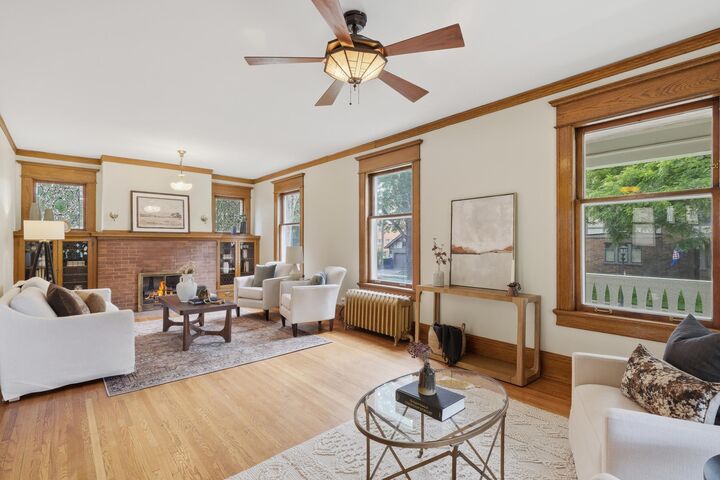 Property Photo:  1732 Summit Avenue  MN 55105 