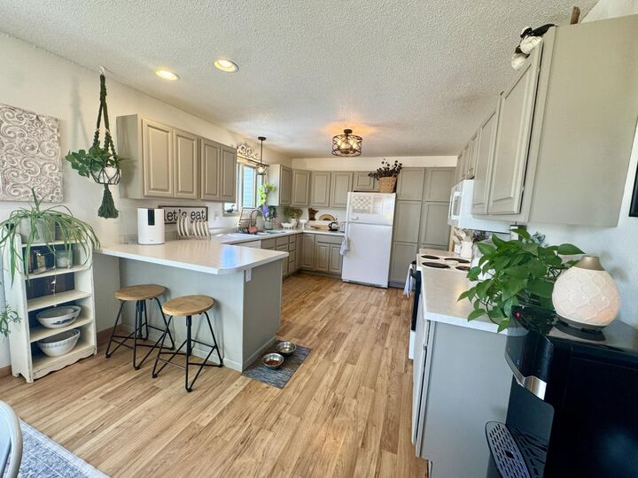 Property Photo:  208 Jacobs Way NE  MN 56601 