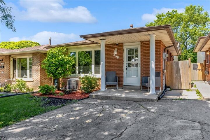 Property Photo:  338 East 24th Street  ON L8V 2Y6 