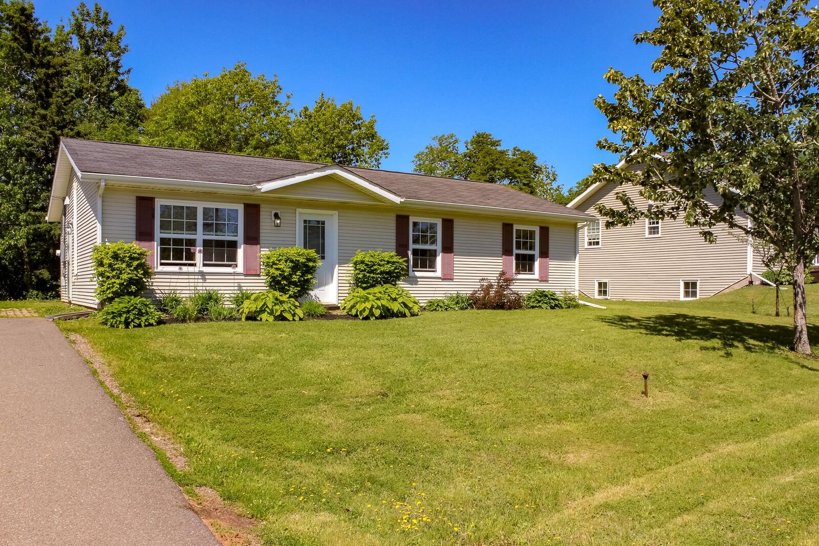 Property Photo: 26 Hunter Lane PE C1A 9R5